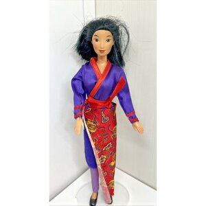 Vintage Disney's Princess Mulan 1997 Secret Hero Warrior #18896 Doll & Outfit